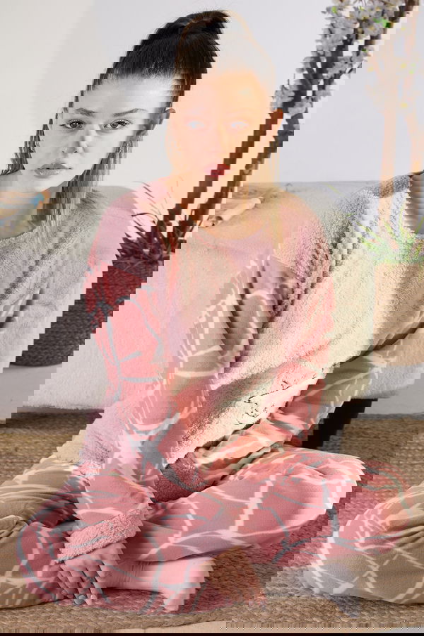 23550-PEMBE Peluş Pijama Takımı
