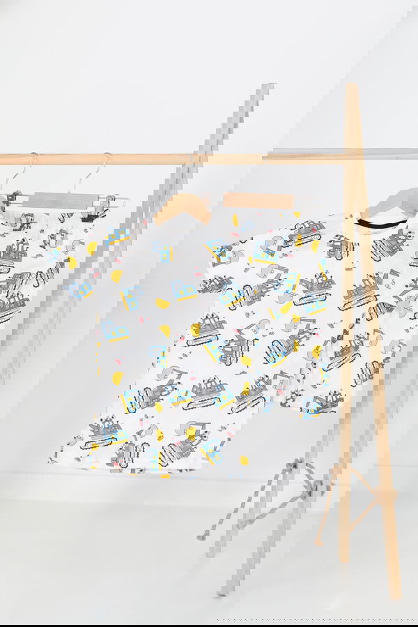 Erkek Çocuk Beyaz Desenli Şortlu Takım - 27165