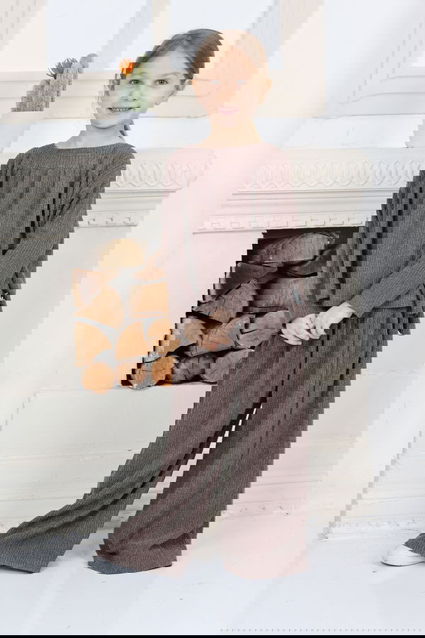Kız Çocuk Kahve Kız Çocuk Kare Yaka Armalı Bluz ve Salaş Pantolon Alt Üst Takım - 26815