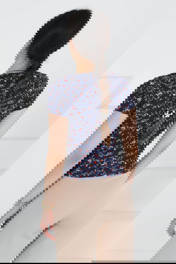 Oval Yaka Çiçek Desenli Bluz - 27279